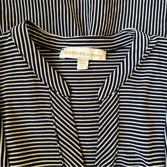 Striped Peplum Top - Picture 4 of 4